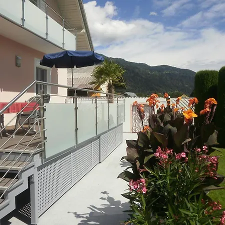 豪斯顿公寓 公寓 *