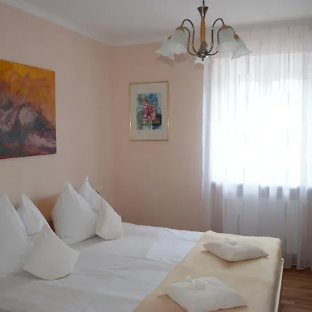 Haus Thon Apartamento *